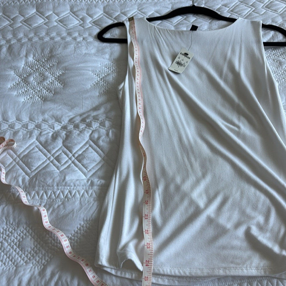 NWT Express White Tank/Shell - Picture 4 of 5